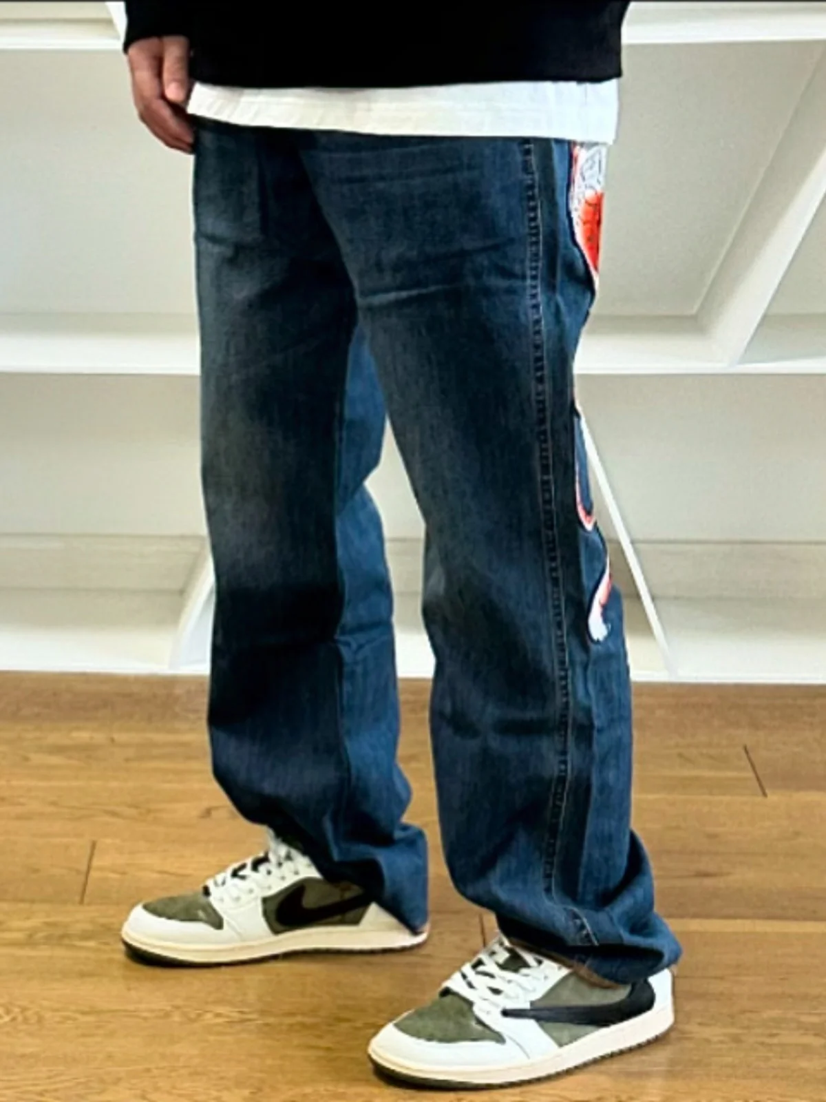 Джинсы BTTJOB из мерсеризованного хлопка с вышивкой тигра, двойным пэчворком, повседневные, модные, городские, молодежные, длинные брюки прямого кроя, свободный крой
Джинсы BTTJOB из мерсеризованного хлопка с вышивкой тигра, двойным пэчворком, повседневные, модные, городские, молодежные, длинные брюки прямого кроя, свободный крой