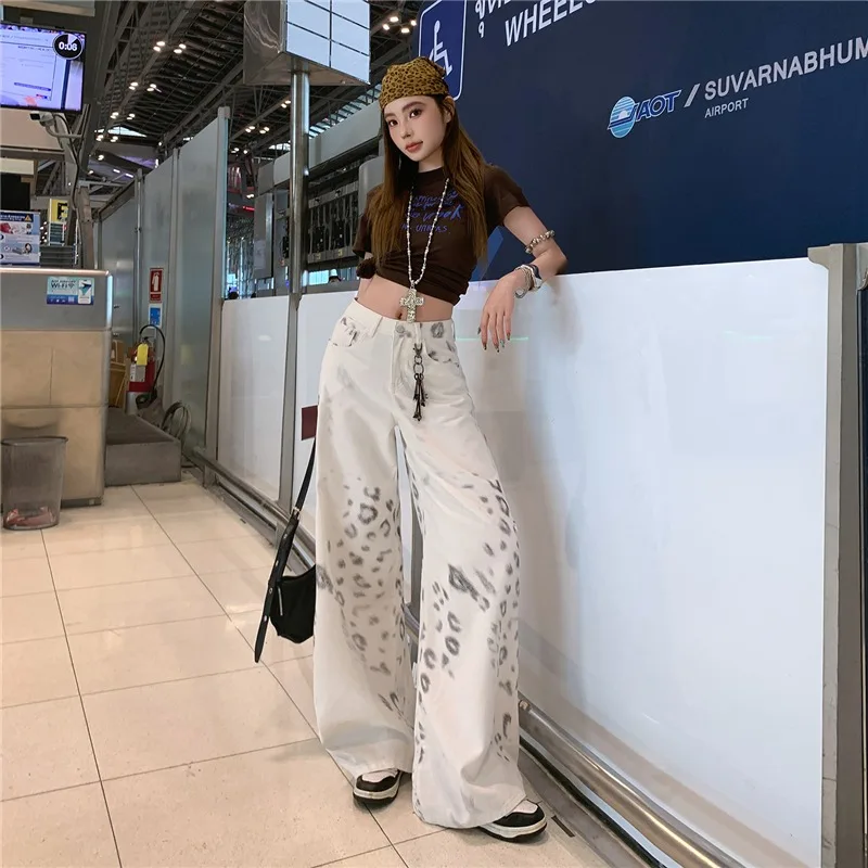 Summer New Leopard Print Wide Leg Jeans For Women 2026 White Cotton Loose Floor-Length Casual Streetwear Denim Pants
Summer New Leopard Print Wide Leg Jeans For Women 2026 White Cotton Loose Floor-Length Casual Streetwear Denim Pants