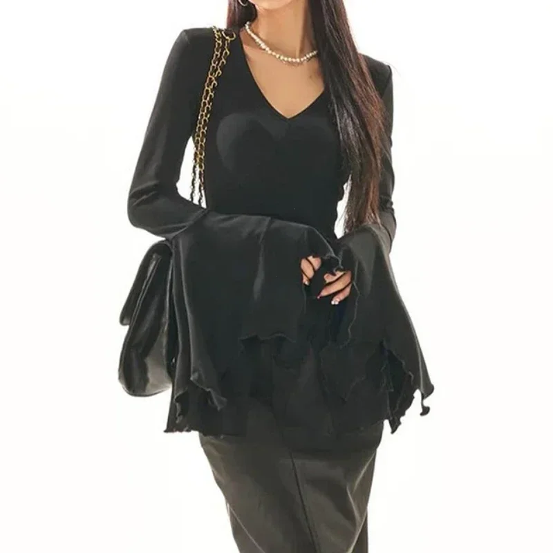 Готические темные феи в стиле гранж с расклешенными рукавами и v-образным вырезом, готические разделенные сексуальные салатные подол, женские блузки Y2k, черные тонкие модные альтернативные топы 
Готические темные феи в стиле гранж с расклешенными рукавами и v-образным вырезом, готические разделенные сексуальные салатные подол, женские блузки Y2k, черные тонкие модные альтернативные топы