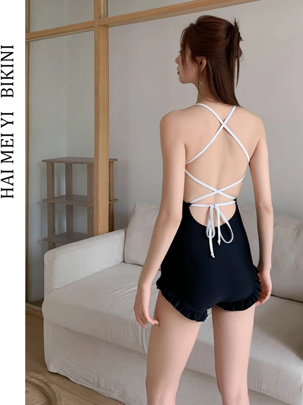 2025 New Ins One-Piece Swimsuit Women's Small Chest Sexy Retro Backless Belly Cover Slimming Hot Spring Swimming Suit
2025 New Ins One-Piece Swimsuit Women's Small Chest Sexy Retro Backless Belly Cover Slimming Hot Spring Swimming Suit
