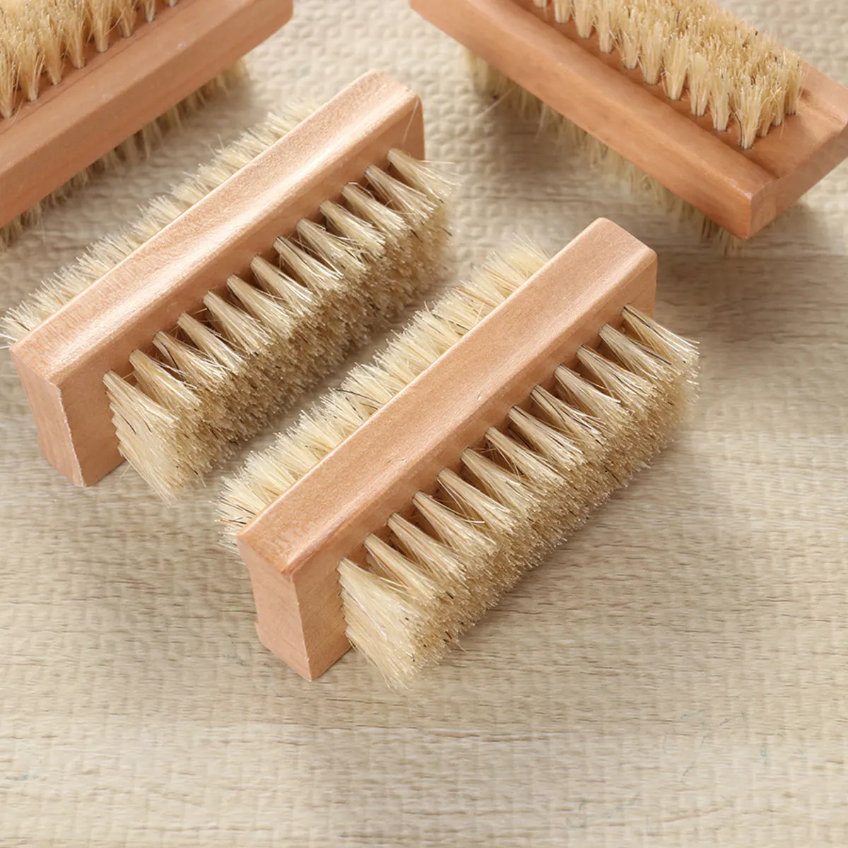 4Pcs Two-Sided Natural Bristle Nail Brush Wooden Handle Hand Scrub Bath Cleaning Brush Spa Massage Manicure Pedicure
4Pcs Two-Sided Natural Bristle Nail Brush Wooden Handle Hand Scrub Bath Cleaning Brush Spa Massage Manicure Pedicure
