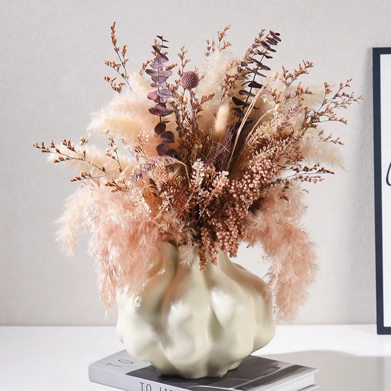Flower Insertion Flower Set Model Room Home Decoration Ceramic Vase with A Sense of Luxury INS Dry Flower Desktop Flower Vase
Flower Insertion Flower Set Model Room Home Decoration Ceramic Vase with A Sense of Luxury INS Dry Flower Desktop Flower Vase