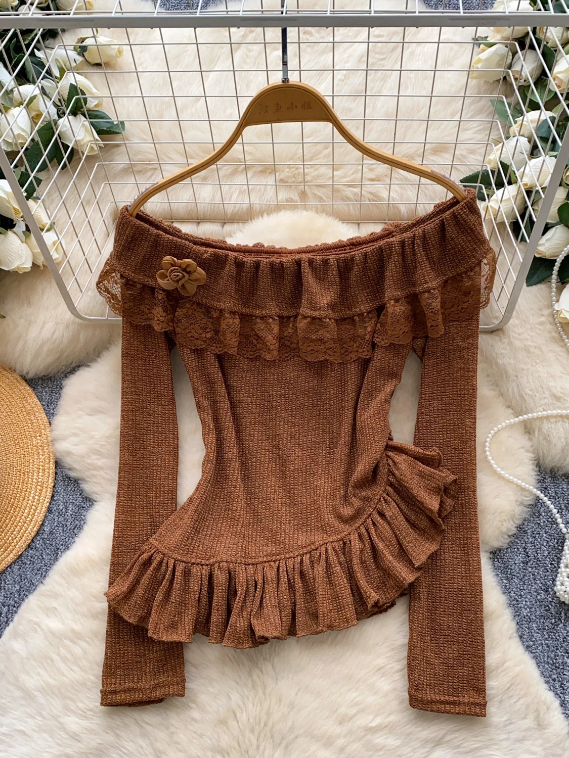 Новинка 2023 года, осенняя женская рубашка в стиле фен, рубашка с длинными рукавами и вырезом на шее, 3D цветочные кружевные оборки, лоскутная рубашка нерегулярной формы, топы
Новинка 2023 года, осенняя женская рубашка в стиле фен, рубашка с длинными рукавами и вырезом на шее, 3D цветочные кружевные оборки, лоскутная рубашка нерегулярной формы, топы