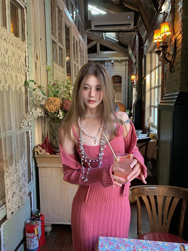 Fortylions Sweet Style Knitted Cardigan Dress Set Island Raspberry Jam Print Long Sleeve V-Neck Mid-Length Autumn Fashion
Fortylions Sweet Style Knitted Cardigan Dress Set Island Raspberry Jam Print Long Sleeve V-Neck Mid-Length Autumn Fashion