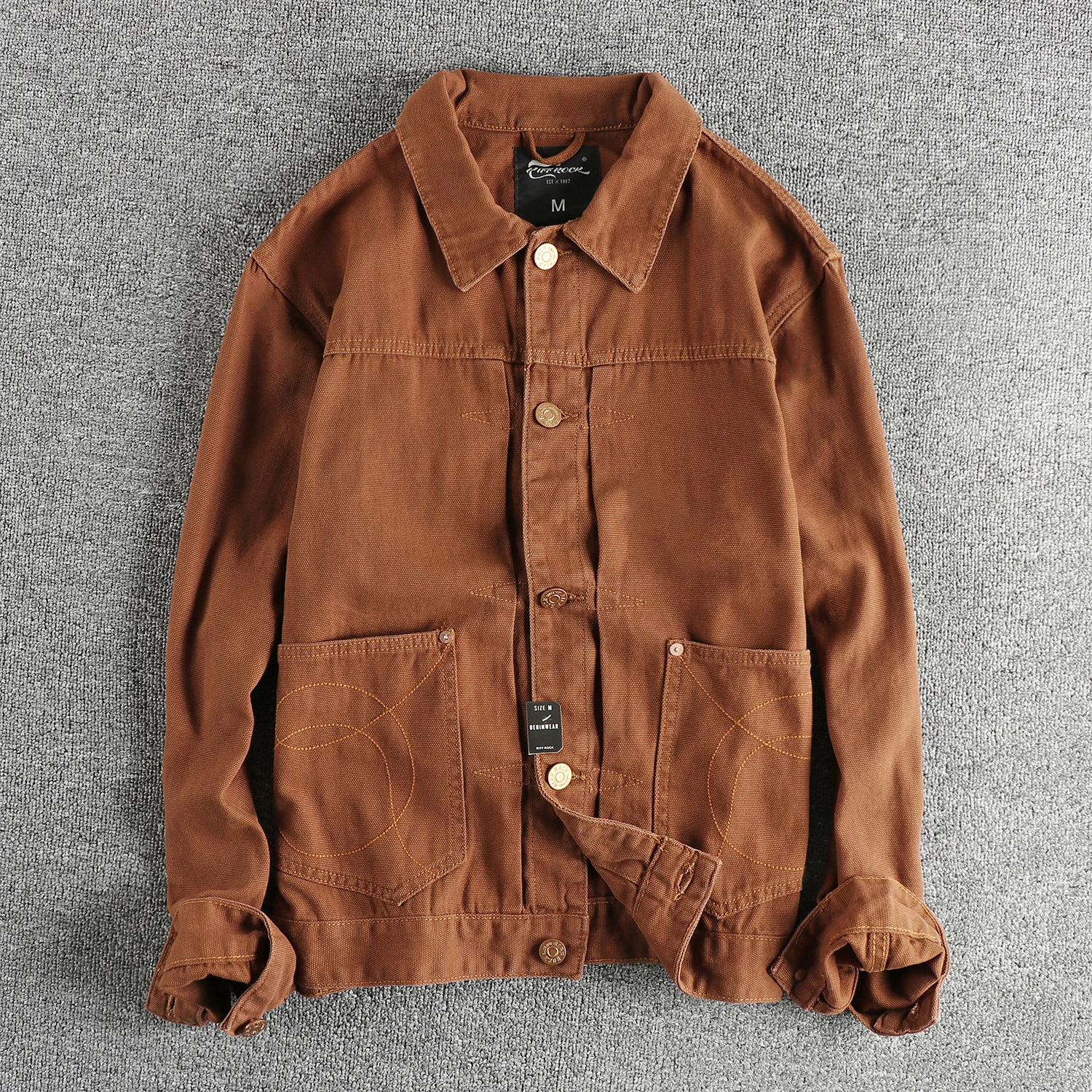 May Khaki retro trend men's wash woven jacket bright line pocket design cargo coat coat
May Khaki retro trend men's wash woven jacket bright line pocket design cargo coat coat