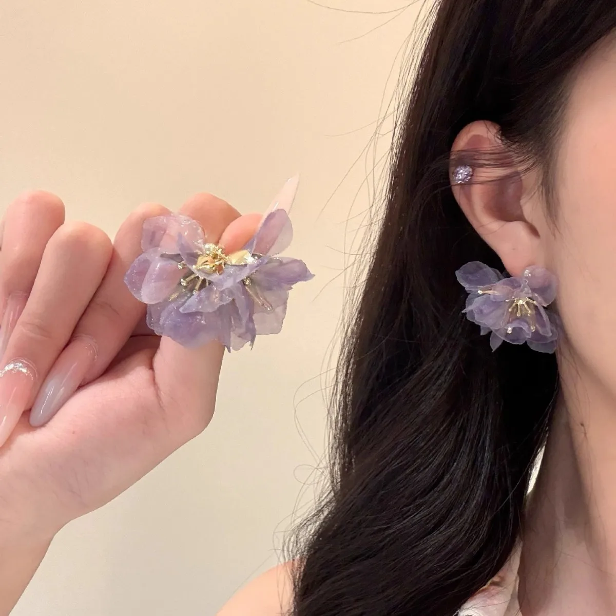 Beach vacation purple flower earrings, women's new style temperament earrings, spring forest sweet
Beach vacation purple flower earrings, women's new style temperament earrings, spring forest sweet