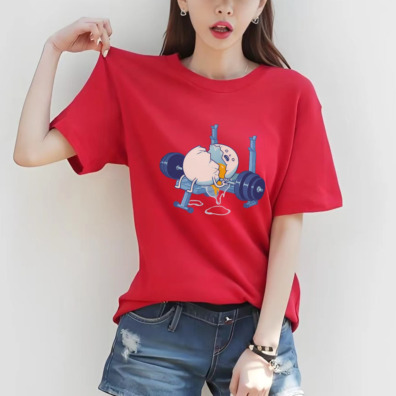 Fragile egg fun fitness print simple and fashionable casual round neck short sleeved women's T-shirt
Fragile egg fun fitness print simple and fashionable casual round neck short sleeved women's T-shirt