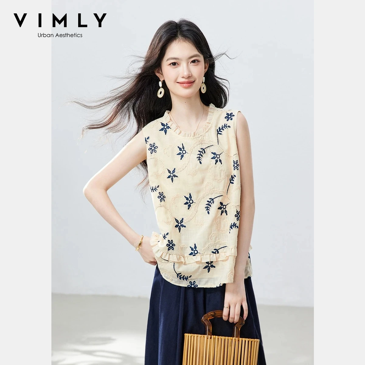 VIMLY Women's Elegant Sleeveless Blouse 2026 Summer New Artistic Embroidery Ruffle Patch Hem Apricot Round Neck Shirt A6318
VIMLY Women's Elegant Sleeveless Blouse 2026 Summer New Artistic Embroidery Ruffle Patch Hem Apricot Round Neck Shirt A6318