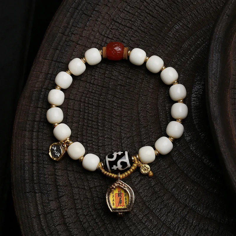 Natural Antler Bead Bracelet Antique Gua Box Pendant Blue Agate Wealthy Tian Zhu Accessory Bracelet
Natural Antler Bead Bracelet Antique Gua Box Pendant Blue Agate Wealthy Tian Zhu Accessory Bracelet