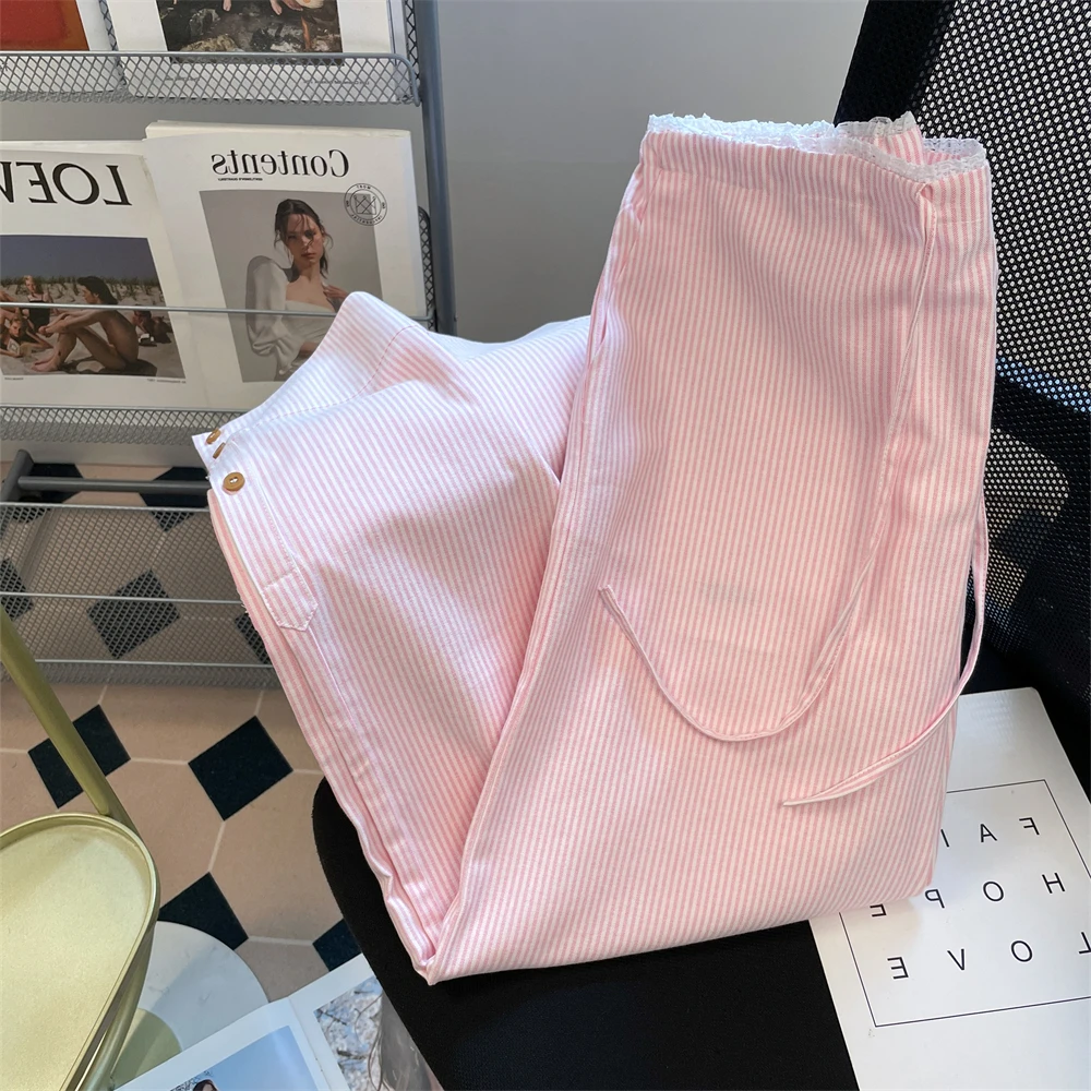 Розовый дизайн, нишевые полосатые широкие повседневные брюки, мужские и женские весенне-летние модные универсальные свободные прямые брюки, новинка 2023 года
Розовый дизайн, нишевые полосатые широкие повседневные брюки, мужские и женские весенне-летние модные универсальные свободные прямые брюки, новинка 2023 года