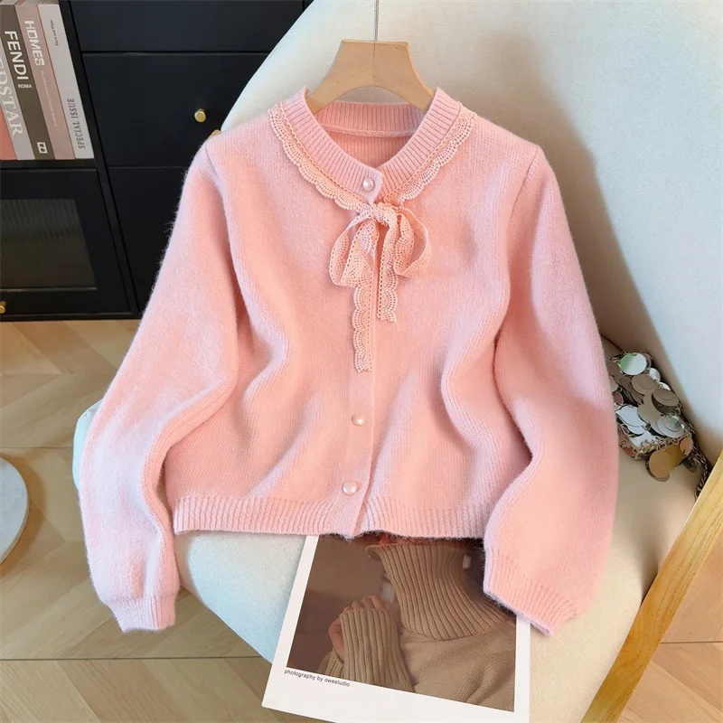 Sweet Lace Knitted Cardigan Top Popular 2025 Autumn And Winter New Fashion Cute Backing Sweater Women
Sweet Lace Knitted Cardigan Top Popular 2025 Autumn And Winter New Fashion Cute Backing Sweater Women