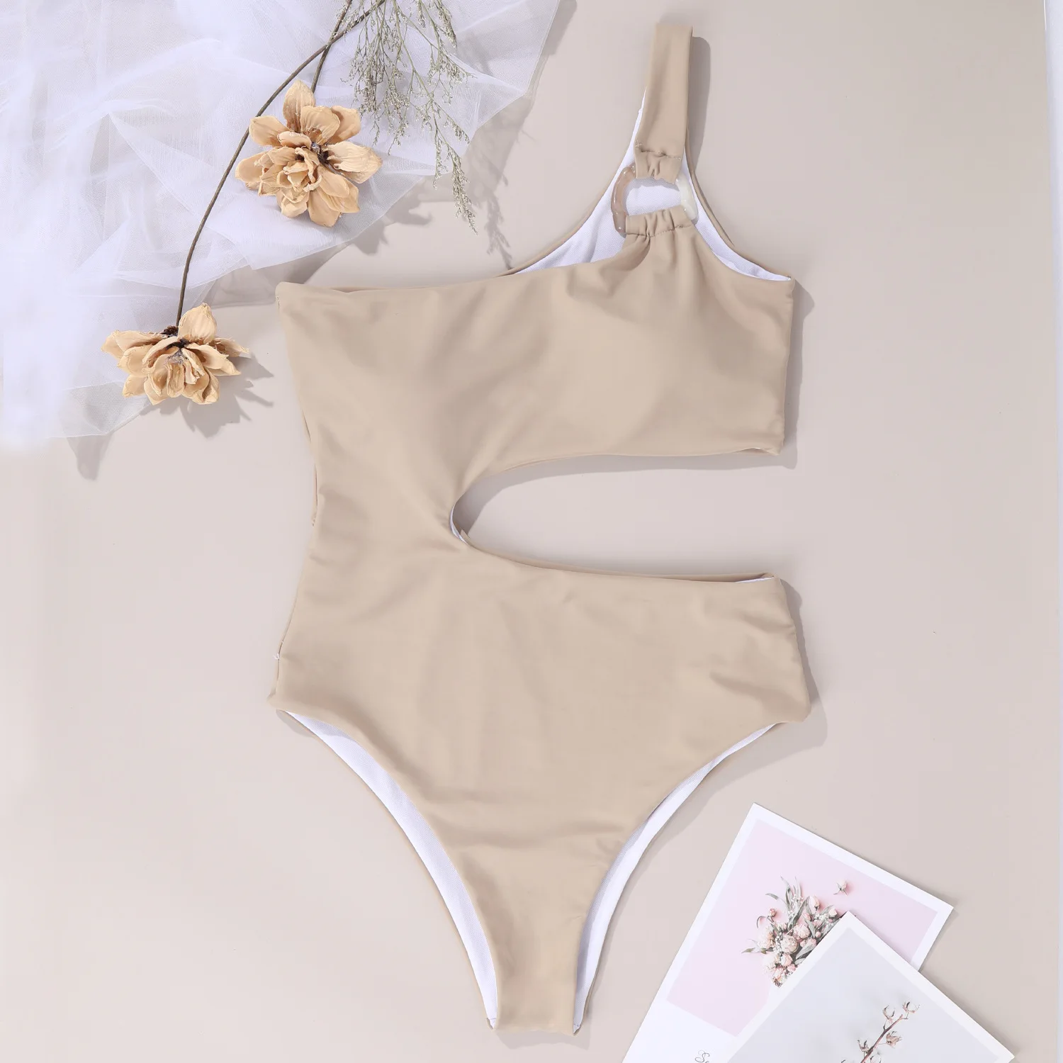 2026 Summer New Jumpsuit Women Sexy Solid Single Shoulder Strap High Waisted Swimsuit Tight Fitting Backless Swimsuit
2026 Summer New Jumpsuit Women Sexy Solid Single Shoulder Strap High Waisted Swimsuit Tight Fitting Backless Swimsuit