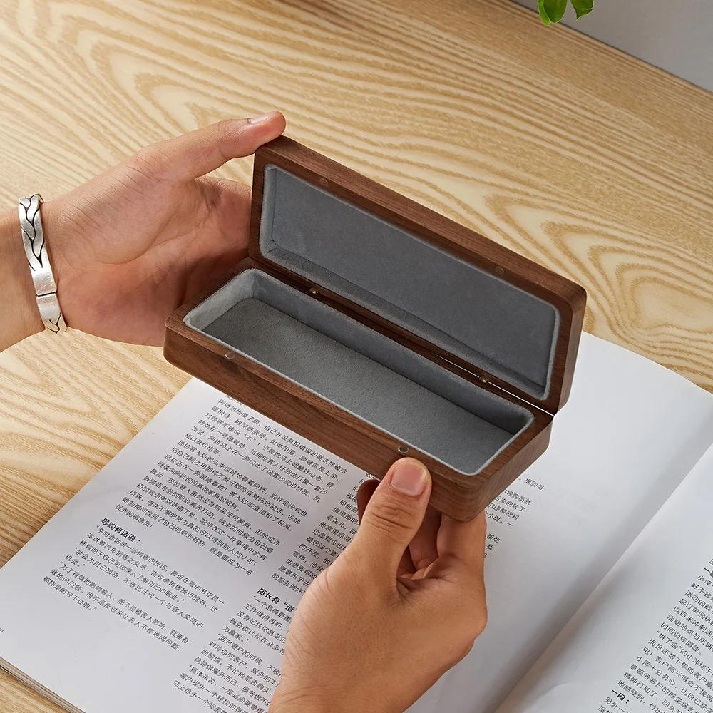 Men and Women Solid Wood Myopia Wooden Case Glasses Case Black Walnut Storage Box
Men and Women Solid Wood Myopia Wooden Case Glasses Case Black Walnut Storage Box