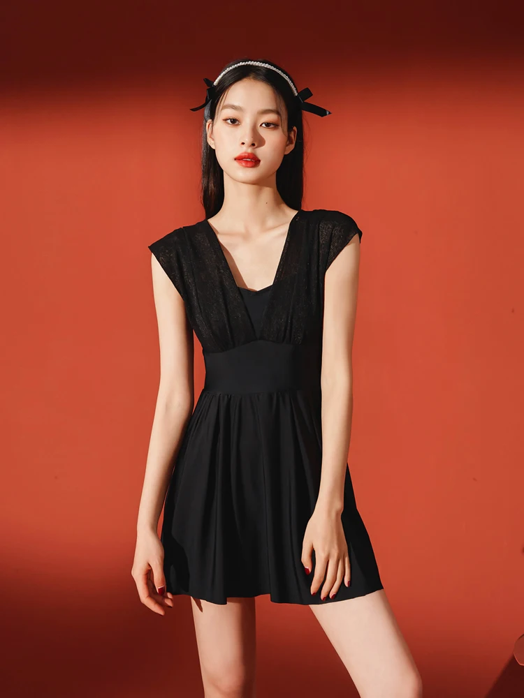 Youthful Simple High-Waist One-Piece Swimsuit for Women Thermal Spring Vacation Casual Swimwear Short Sleeve Fixed Bust Pad
Youthful Simple High-Waist One-Piece Swimsuit for Women Thermal Spring Vacation Casual Swimwear Short Sleeve Fixed Bust Pad