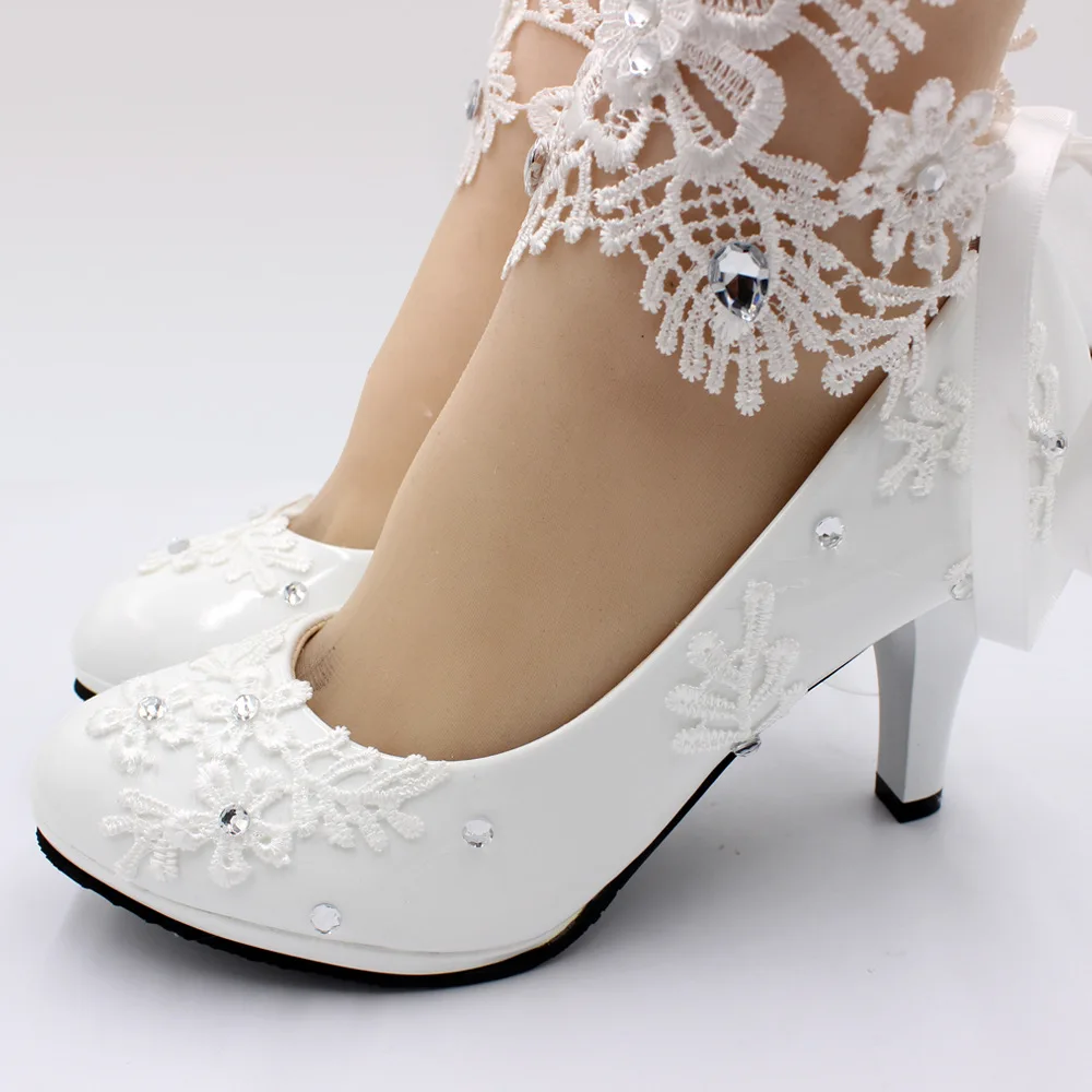 New Female Fashion Wedding Shoes Bridesmaid Banquet White Lace Flower Pearl Round Toe Square High Heels Women's Bridal
New Female Fashion Wedding Shoes Bridesmaid Banquet White Lace Flower Pearl Round Toe Square High Heels Women's Bridal