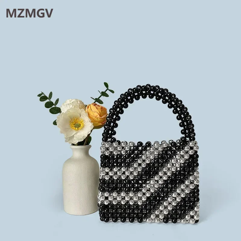 Women's Vintage Black Patchwork Silver Beaded Handbag Luxury High Quality Hand-woven Acrylic Pearl Small Bag Female Evening Bag
Women's Vintage Black Patchwork Silver Beaded Handbag Luxury High Quality Hand-woven Acrylic Pearl Small Bag Female Evening Bag