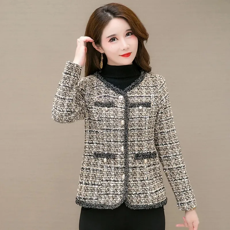 Fashion Short Women's Jacket Casaco Feminino New Spring Autumn Casual Coat Elegant Plaid Outerwear Tops Small Suit Female
Fashion Short Women's Jacket Casaco Feminino New Spring Autumn Casual Coat Elegant Plaid Outerwear Tops Small Suit Female