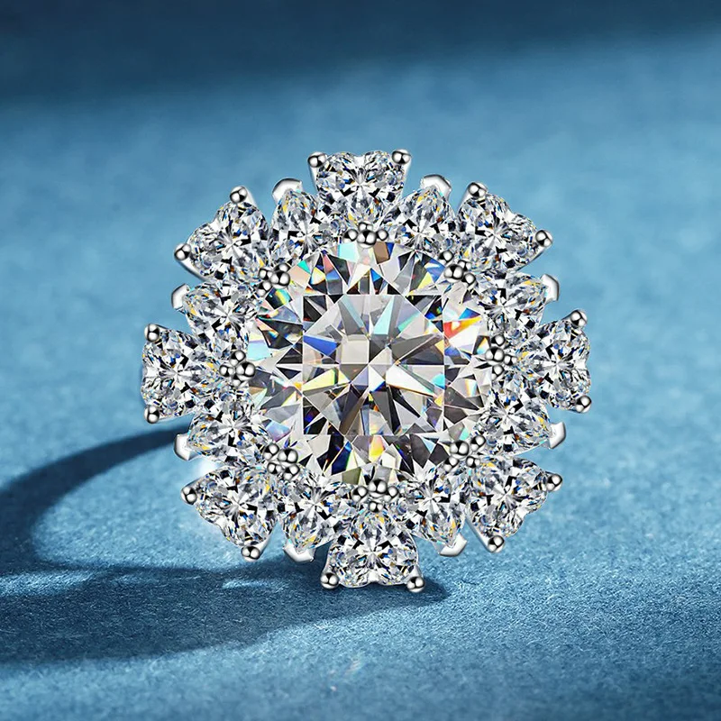 Elegant Ring Women's 5 Carat Moissanite PT950 Platinum - Snowflake Sunflower Exquisite Design, Light Luxury Choice
Elegant Ring Women's 5 Carat Moissanite PT950 Platinum - Snowflake Sunflower Exquisite Design, Light Luxury Choice