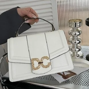 Premium Luxury 2025 New Women's Bag - Candy-Shaped Small Design, Chain Strap Shoulder & Sling, Versatile Fashion Women's Bag
Premium Luxury 2025 New Women's Bag - Candy-Shaped Small Design, Chain Strap Shoulder & Sling, Versatile Fashion Women's Bag