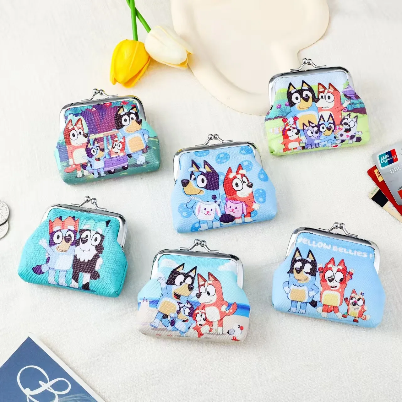 Bluey's new cartoon printed headphone accessory storage bag wallet cartoon Bruy mouth gold bag small gift
Bluey's new cartoon printed headphone accessory storage bag wallet cartoon Bruy mouth gold bag small gift