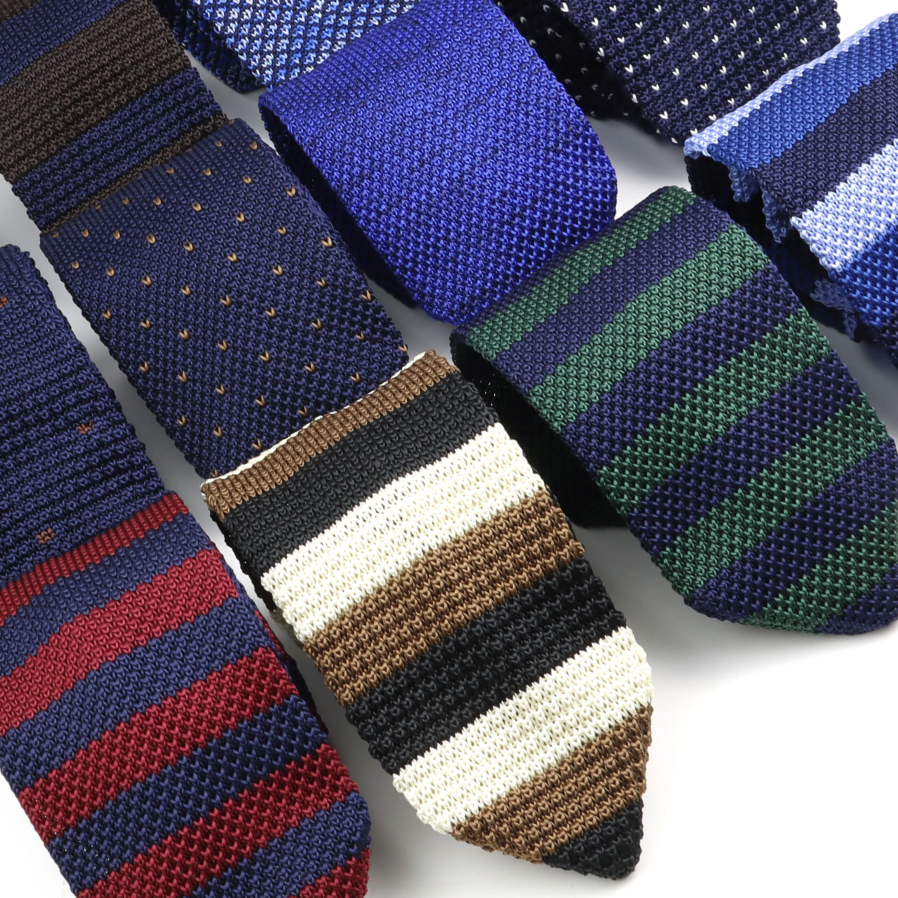 Новый стиль, мужской полосатый галстук, вязаный галстук для вечеринки, мальчиков и девочек, классические тканые галстуки, тонкие галстуки для жениха, одежда для мужчин
Новый стиль, мужской полосатый галстук, вязаный галстук для вечеринки, мальчиков и девочек, классические тканые галстуки, тонкие галстуки для жениха, одежда для мужчин