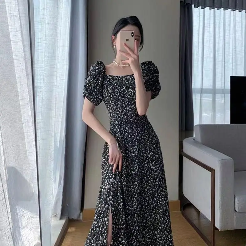 French Women Vintage Printing Floral Corset Puff Sleeve Temperament Summer Sweet Elegance Square Neck Forking Floral Dress
French Women Vintage Printing Floral Corset Puff Sleeve Temperament Summer Sweet Elegance Square Neck Forking Floral Dress