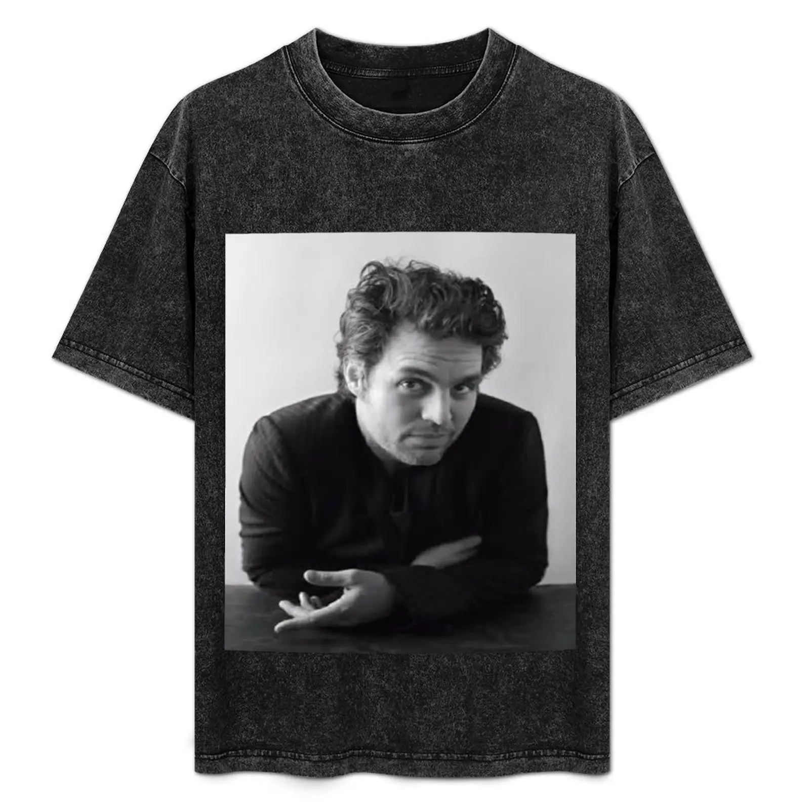 Mark Ruffalo Aesthetic T-Shirt Summer Casual Loose T-Shirt
Mark Ruffalo Aesthetic T-Shirt Summer Casual Loose T-Shirt