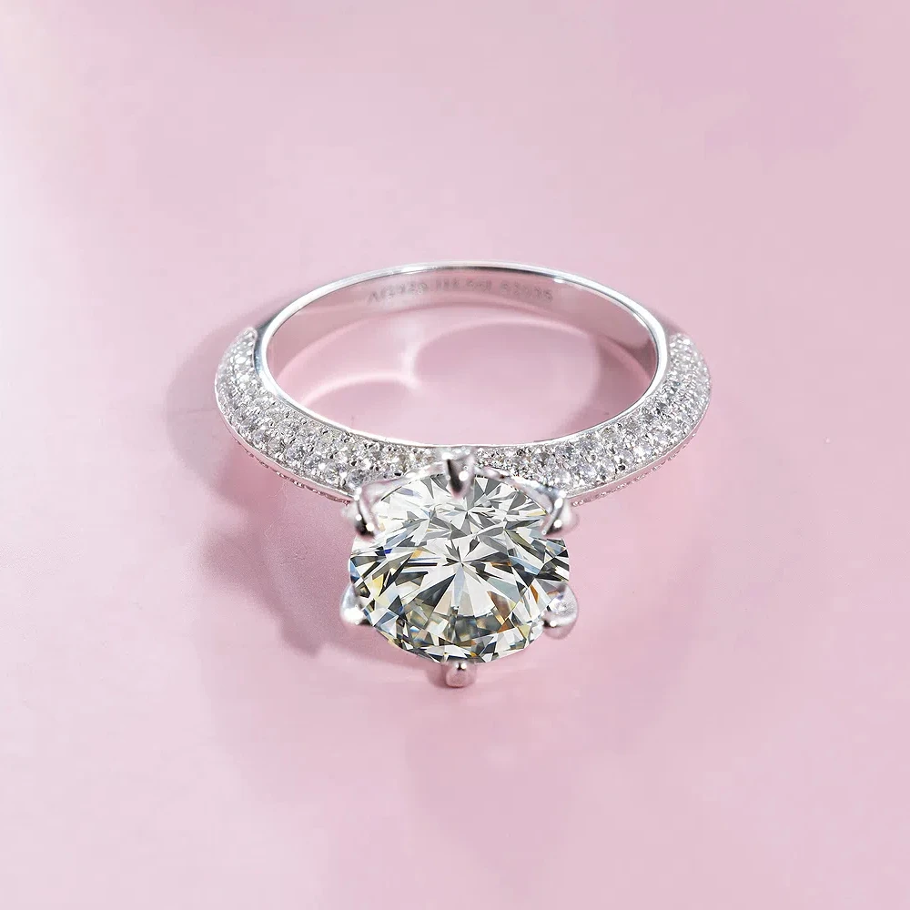 3CT D Color High Carbon Diamond Women Wedding Ring Real 925 Sterling Silver Luxurious Wedding Engagement Jewelry
3CT D Color High Carbon Diamond Women Wedding Ring Real 925 Sterling Silver Luxurious Wedding Engagement Jewelry