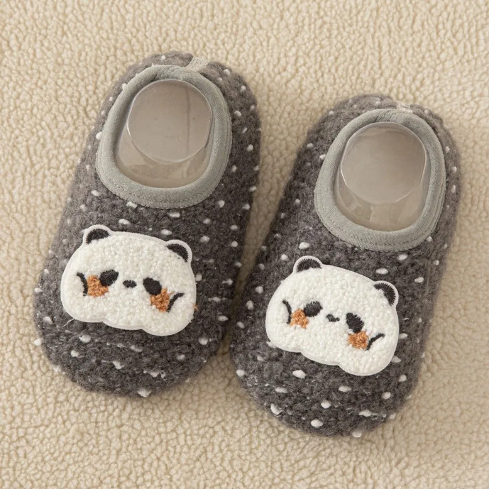 New Baby Slippers Comfortable Fit Breathable Toddler Prewalkers Anti-slip Cartoon Animals Toddler Floor Sock for Autumn Winter
New Baby Slippers Comfortable Fit Breathable Toddler Prewalkers Anti-slip Cartoon Animals Toddler Floor Sock for Autumn Winter