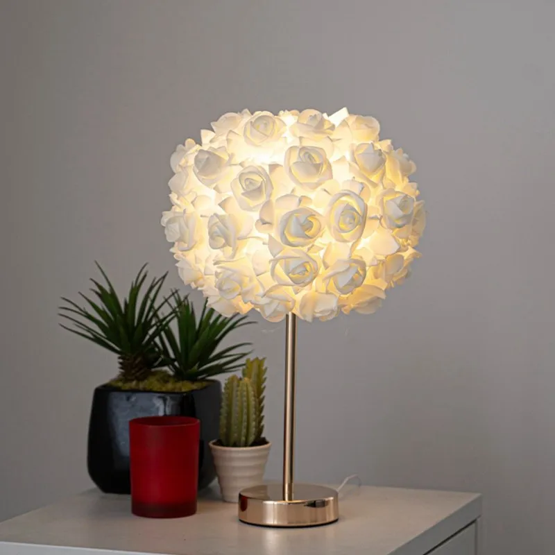 ABFU-USB-Powered Modern Minimalist Rose Flower Table Lamp-Warm Light, Bedroom Decor, Perfect For Bedside Setting
ABFU-USB-Powered Modern Minimalist Rose Flower Table Lamp-Warm Light, Bedroom Decor, Perfect For Bedside Setting