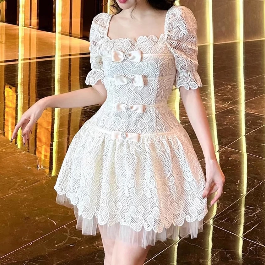 Luxury White Lace Dress Bodycon Square Neck Hook Floral Hollow Elegant Women Clothing Streetwear Holiday Party Vestidos Short
Luxury White Lace Dress Bodycon Square Neck Hook Floral Hollow Elegant Women Clothing Streetwear Holiday Party Vestidos Short
