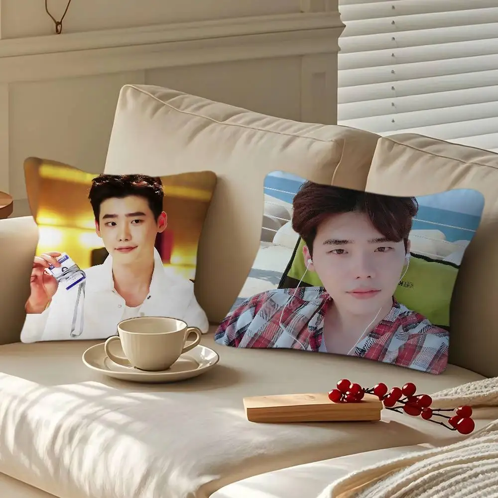 L-Lee Jong-sukS Pillow Case Removable Washable Cushion Cover – All-Season Soft Linen
L-Lee Jong-sukS Pillow Case Removable Washable Cushion Cover – All-Season Soft Linen