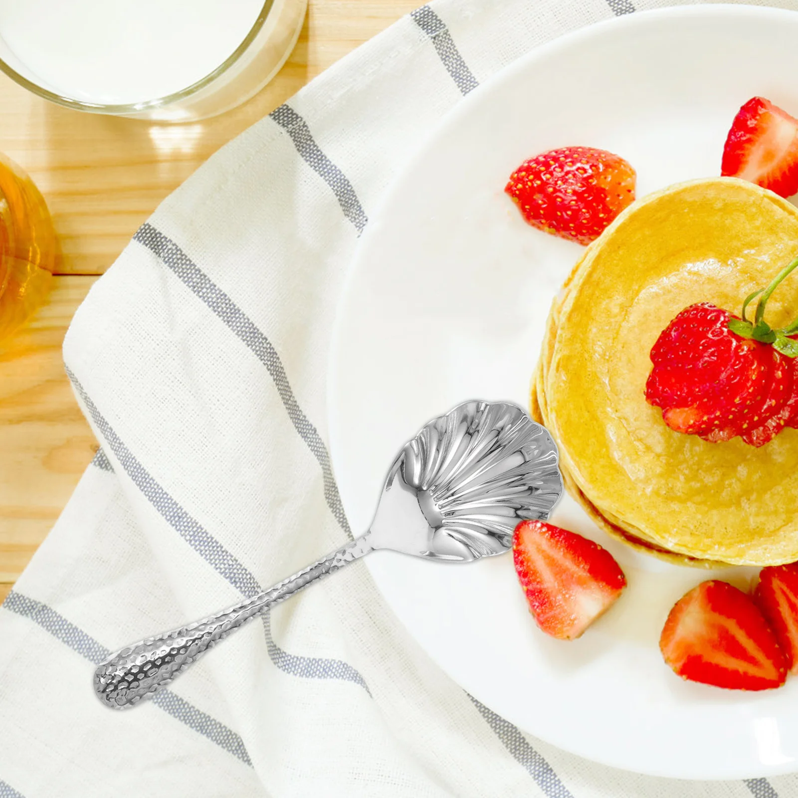 Stainless Steel Spoon Large Hammered Design Shell Shape Decorative Serving Mixing Flatware Elegant Tableware Kitchen Utensil
Stainless Steel Spoon Large Hammered Design Shell Shape Decorative Serving Mixing Flatware Elegant Tableware Kitchen Utensil