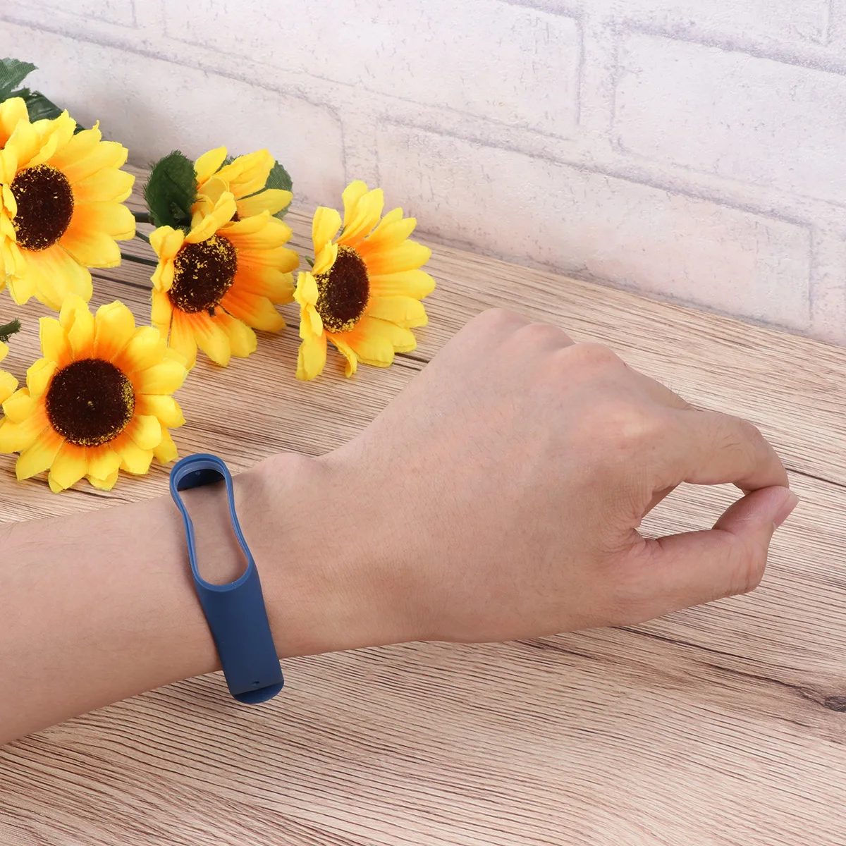 Adjustable Tpu Wristband Replacement For 3 Dark Blue Durable Protective Strap Accessory Smart Bracelet
Adjustable Tpu Wristband Replacement For 3 Dark Blue Durable Protective Strap Accessory Smart Bracelet