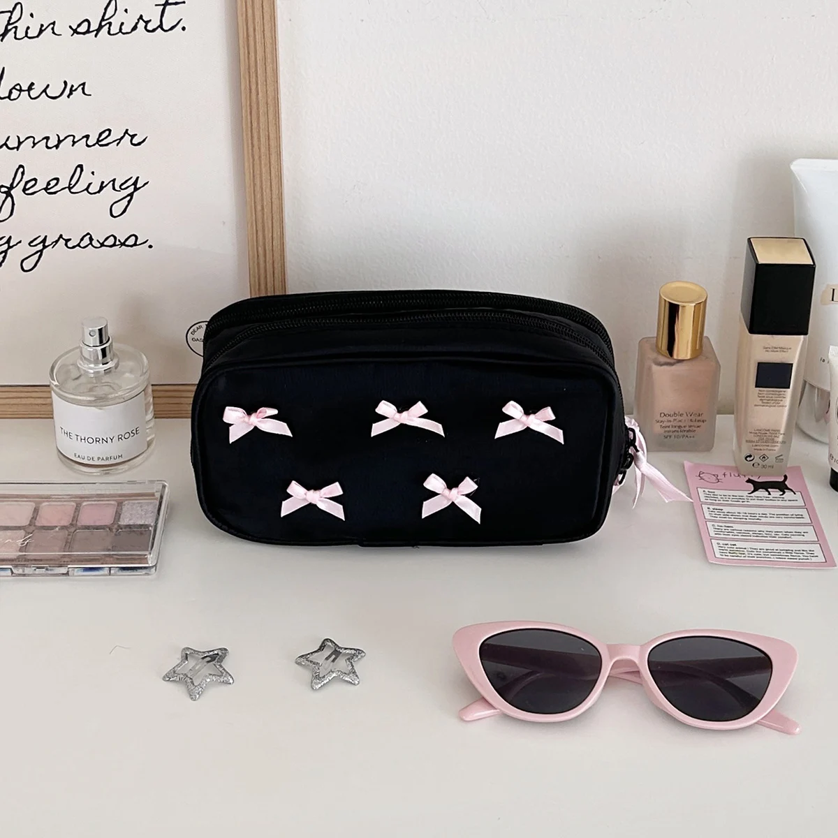 Simple And Stylish Bow Makeup Bag Portable Large Capacity Storage Bag Outdoor Travel Grooming Storage Bag
Simple And Stylish Bow Makeup Bag Portable Large Capacity Storage Bag Outdoor Travel Grooming Storage Bag