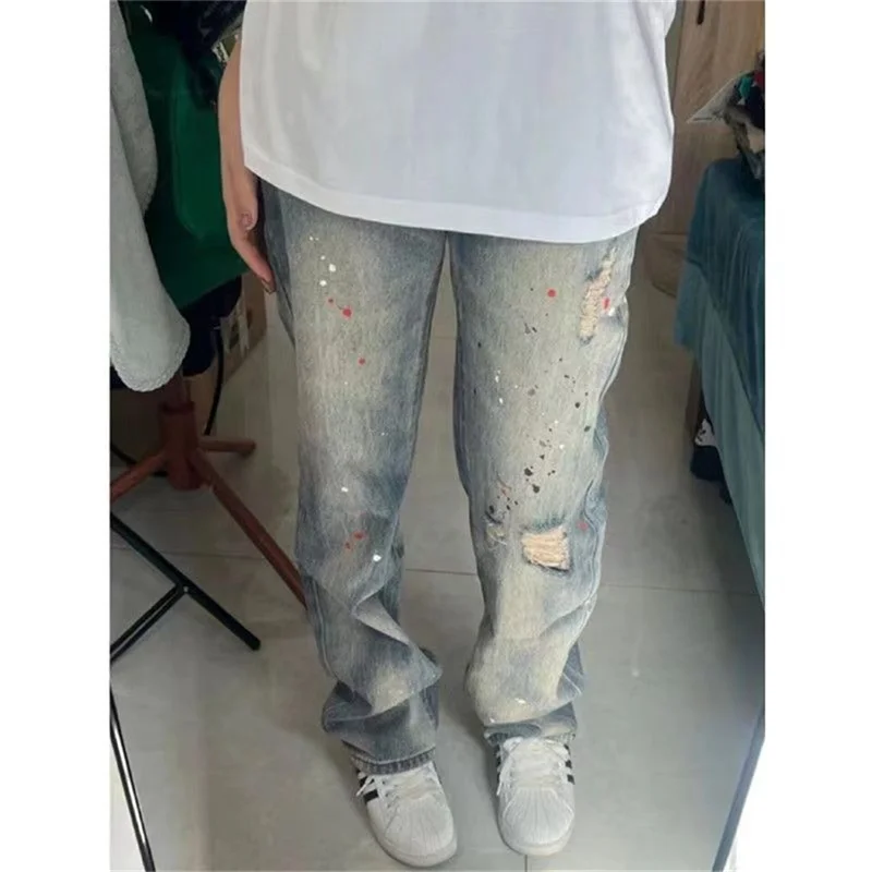 2025 American Style High Street Splashed Retro Washed Ripped Straight Leg Jeans for Women in Spring and Summer Loose Slimming
2025 American Style High Street Splashed Retro Washed Ripped Straight Leg Jeans for Women in Spring and Summer Loose Slimming