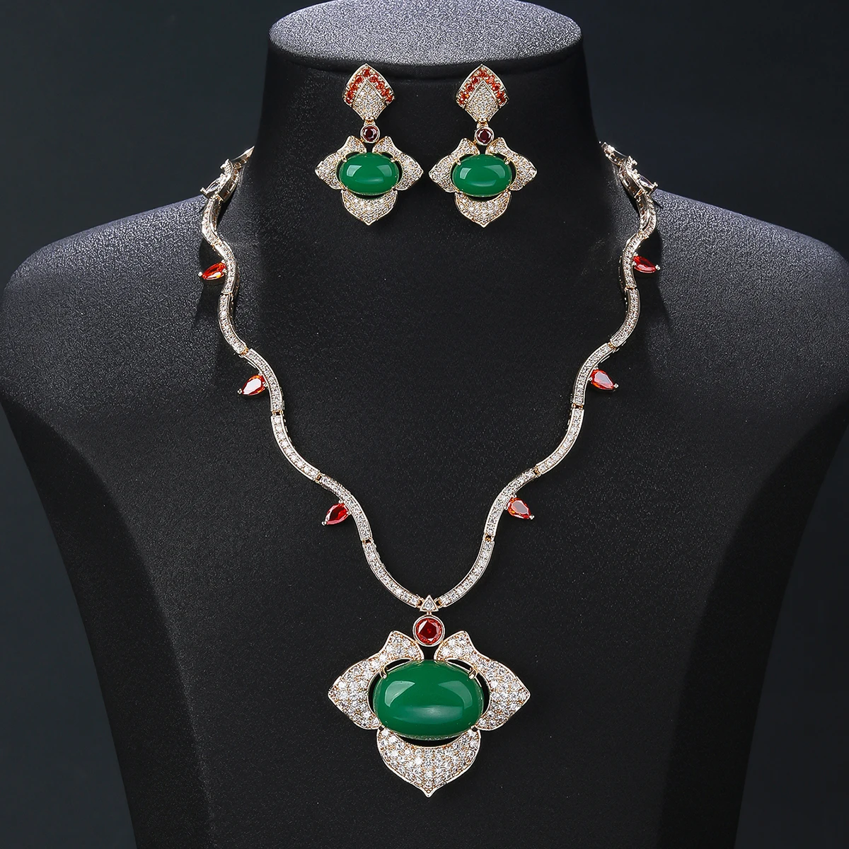 Luxury Cubic Zirconia Bridal Wedding Jewelry Set Ladies Party Pendant Necklace Earrings Set CN11329A
Luxury Cubic Zirconia Bridal Wedding Jewelry Set Ladies Party Pendant Necklace Earrings Set CN11329A