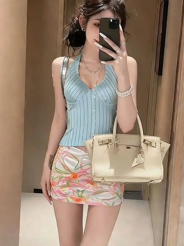 American Vacation Feel Hollow Stripe Neck Hanging Top High Waist Print Short Skirt Sleeveless Backless Vest Elegant Atmosphere
American Vacation Feel Hollow Stripe Neck Hanging Top High Waist Print Short Skirt Sleeveless Backless Vest Elegant Atmosphere