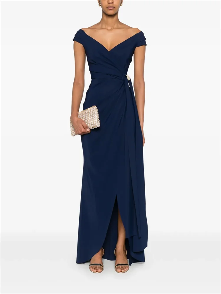 Customized Simple Blue Condensed Metal Jewelry Maximum Dress Sleeveless Deep V Neck Waist Pleated Metal Button Evening Gown
Customized Simple Blue Condensed Metal Jewelry Maximum Dress Sleeveless Deep V Neck Waist Pleated Metal Button Evening Gown