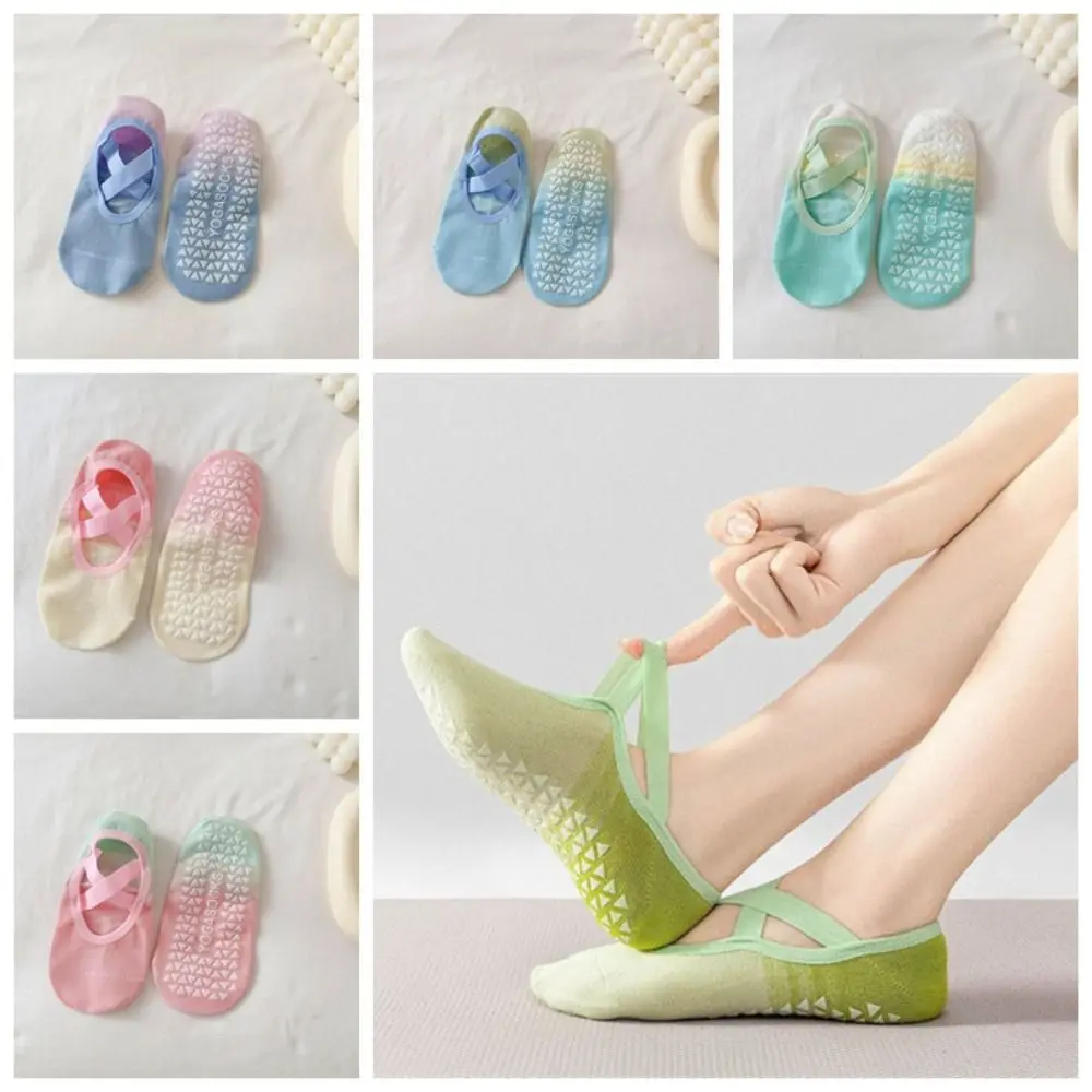 6pairs Non-Slip Fitness Yoga Socks Breathable Sweat-Absorbent Towel Bottom Hosiery Pilates Patchwork Dot Silicone Floor Socks
6pairs Non-Slip Fitness Yoga Socks Breathable Sweat-Absorbent Towel Bottom Hosiery Pilates Patchwork Dot Silicone Floor Socks