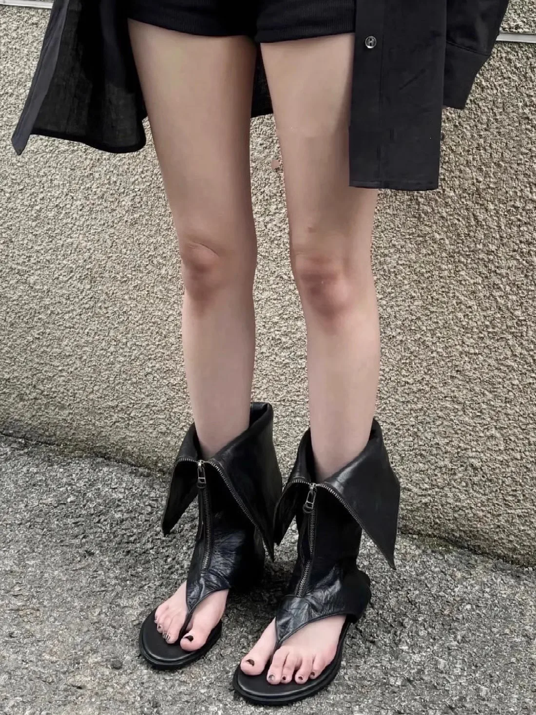 Summer Pinch Toe Flip Flops Women Sandals Boots Leather Zipper Ankle Boots Punk Thong Black Women Designer Shoes Sandalias Mujer
Summer Pinch Toe Flip Flops Women Sandals Boots Leather Zipper Ankle Boots Punk Thong Black Women Designer Shoes Sandalias Mujer