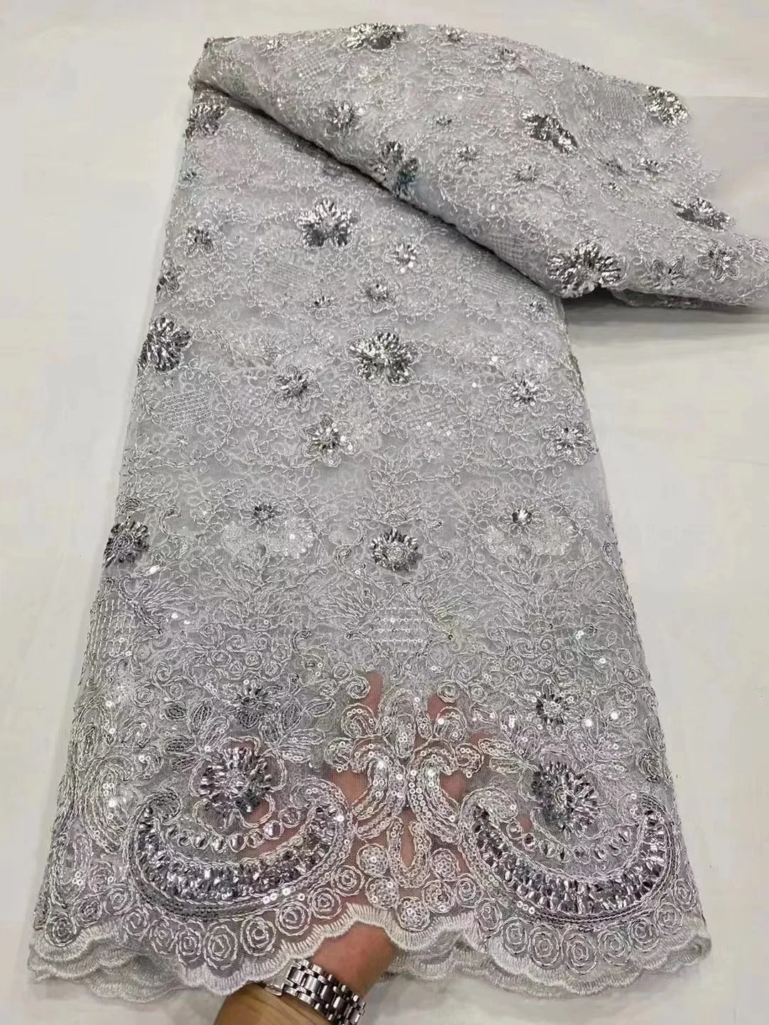 Latest Colorful Sequins African Lace Fabric 2024 High Quality Nigerian For Women Party Embroidery French Tulle Mesh Lace Fabric
Latest Colorful Sequins African Lace Fabric 2024 High Quality Nigerian For Women Party Embroidery French Tulle Mesh Lace Fabric