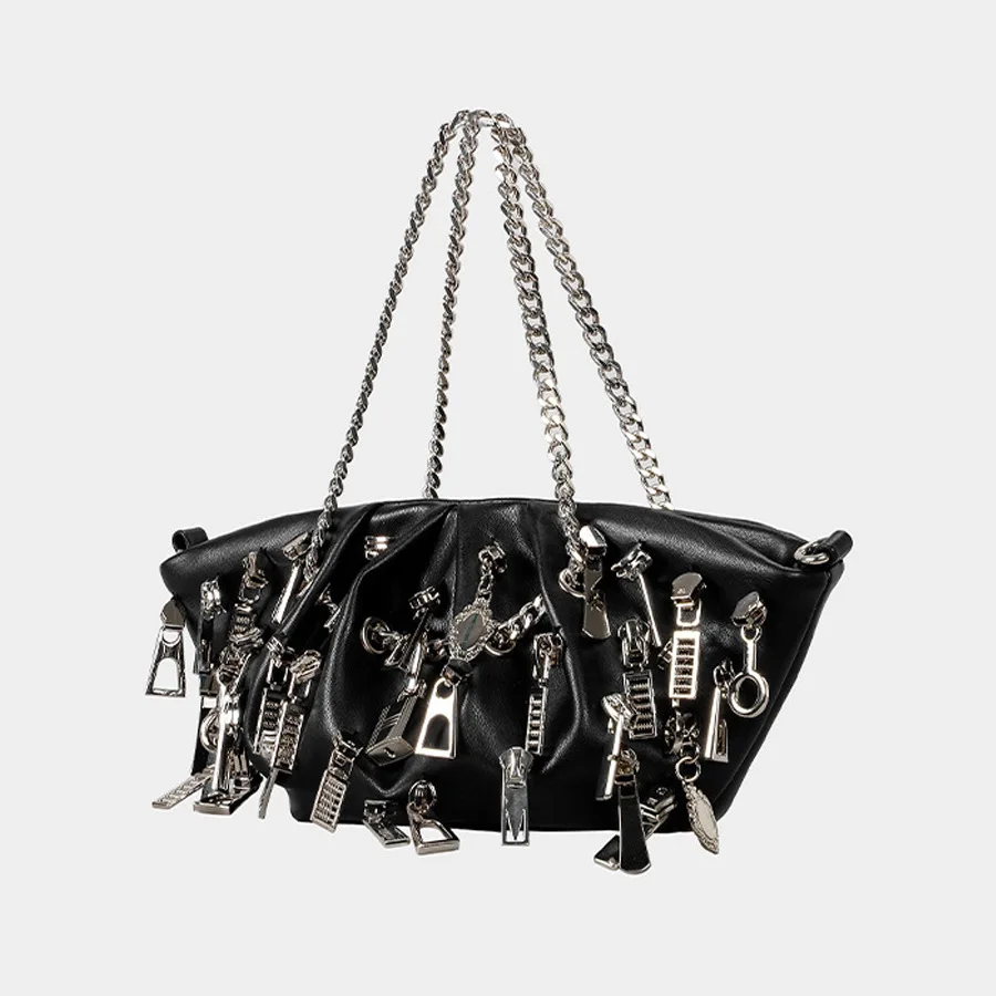 Women Punk Style Ruched Dumpling Shoulder Bag with Multiple Zipper Pull Charms and Thick Chain Strap Underarm Bag for Streetwear
Women Punk Style Ruched Dumpling Shoulder Bag with Multiple Zipper Pull Charms and Thick Chain Strap Underarm Bag for Streetwear