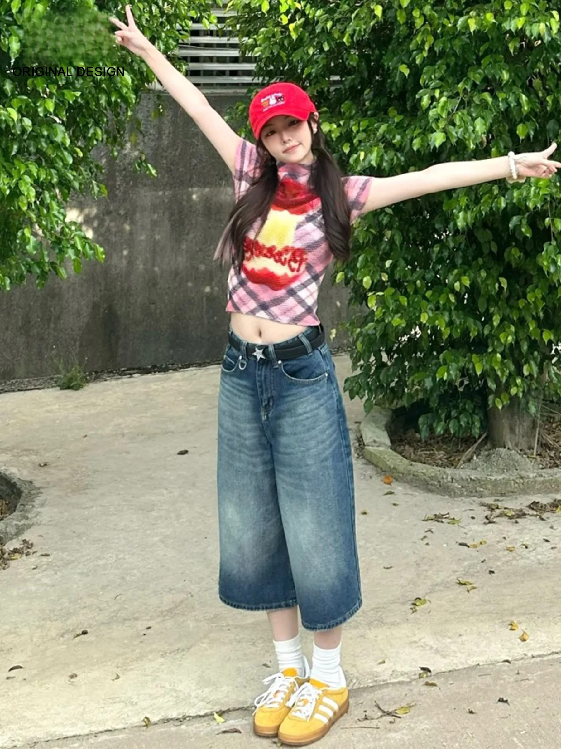 Retro American Design Loose Fit Straight Leg Denim Jeans Women's High Waist Summer Slimming Trousers Casual High Waist
Retro American Design Loose Fit Straight Leg Denim Jeans Women's High Waist Summer Slimming Trousers Casual High Waist