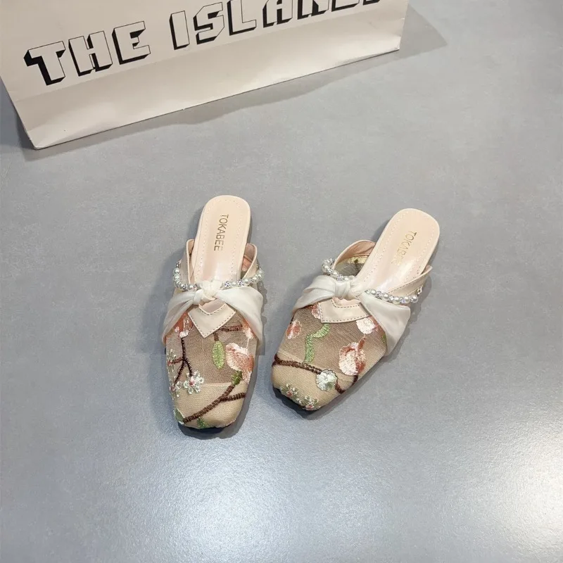 New Women Shoes Exquisite Air Mesh Muller Slippers for Woman Fashion Embroidery Baotou Casual Shoes Designer Shoes Zapatos Mujer
New Women Shoes Exquisite Air Mesh Muller Slippers for Woman Fashion Embroidery Baotou Casual Shoes Designer Shoes Zapatos Mujer