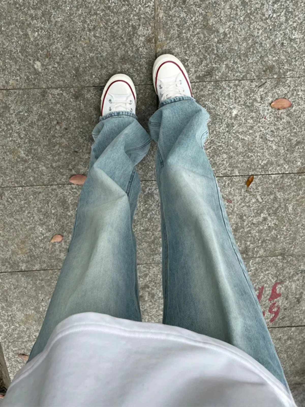 Light Blue Ice Silk Men's Jeans Summer Thin Straight Leg Drapey Wide Leg Pants American High Street OOTD Straight Tube Trousers
Light Blue Ice Silk Men's Jeans Summer Thin Straight Leg Drapey Wide Leg Pants American High Street OOTD Straight Tube Trousers
