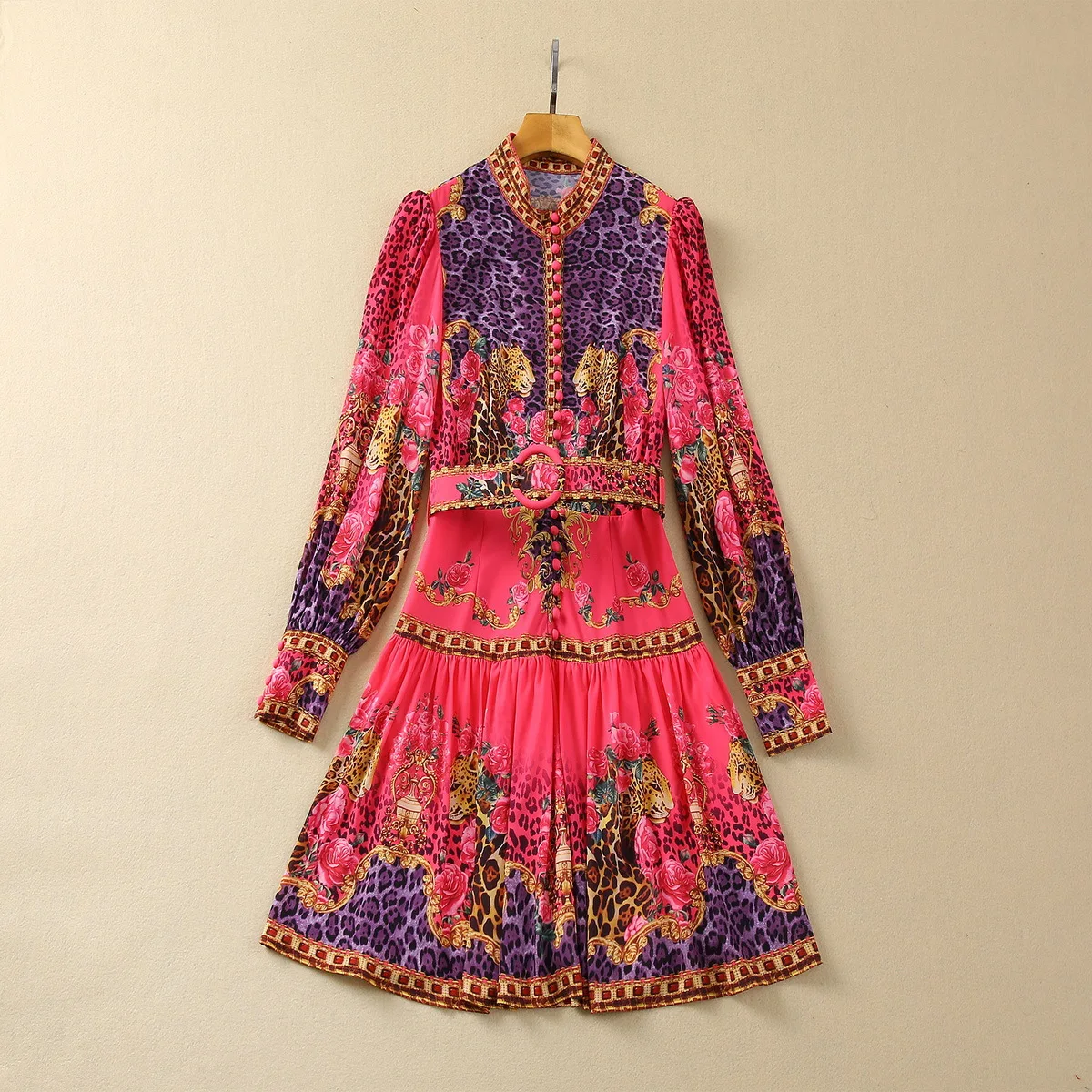 European and American women's clothes 2024 spring new Long sleeve stand collar leopard print patchwork Fashion pleated dress
European and American women's clothes 2024 spring new Long sleeve stand collar leopard print patchwork Fashion pleated dress
