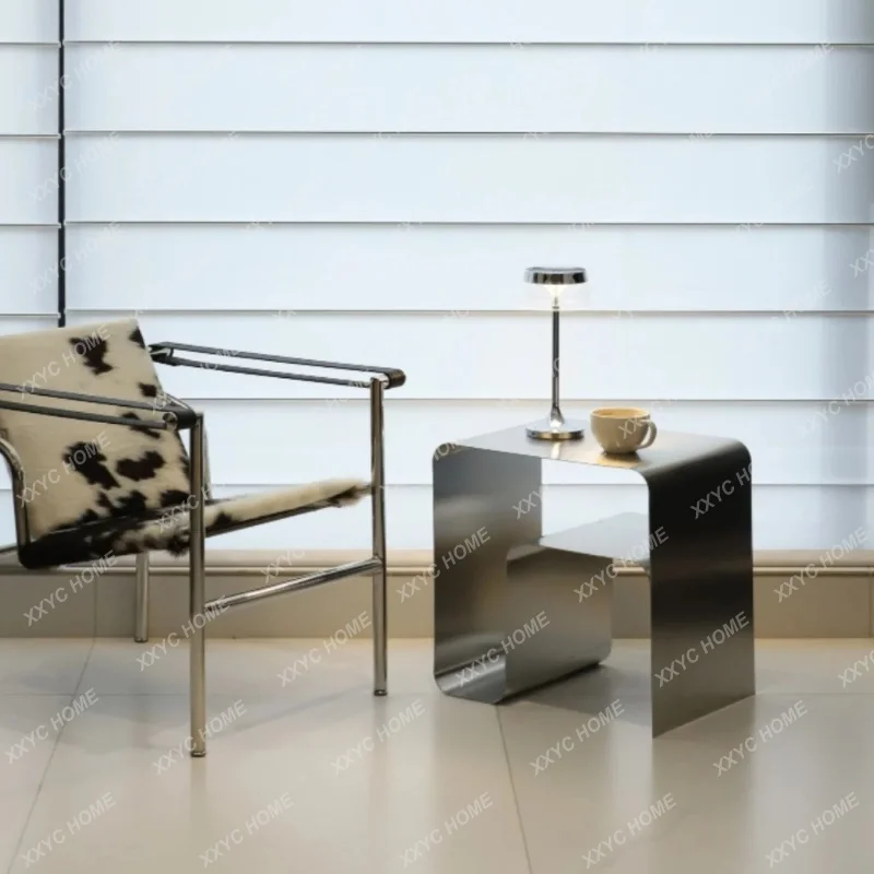 S Stainless steel sofa edge small apartment corner few simple living room bedroom bedside table small coffee table
S Stainless steel sofa edge small apartment corner few simple living room bedroom bedside table small coffee table
