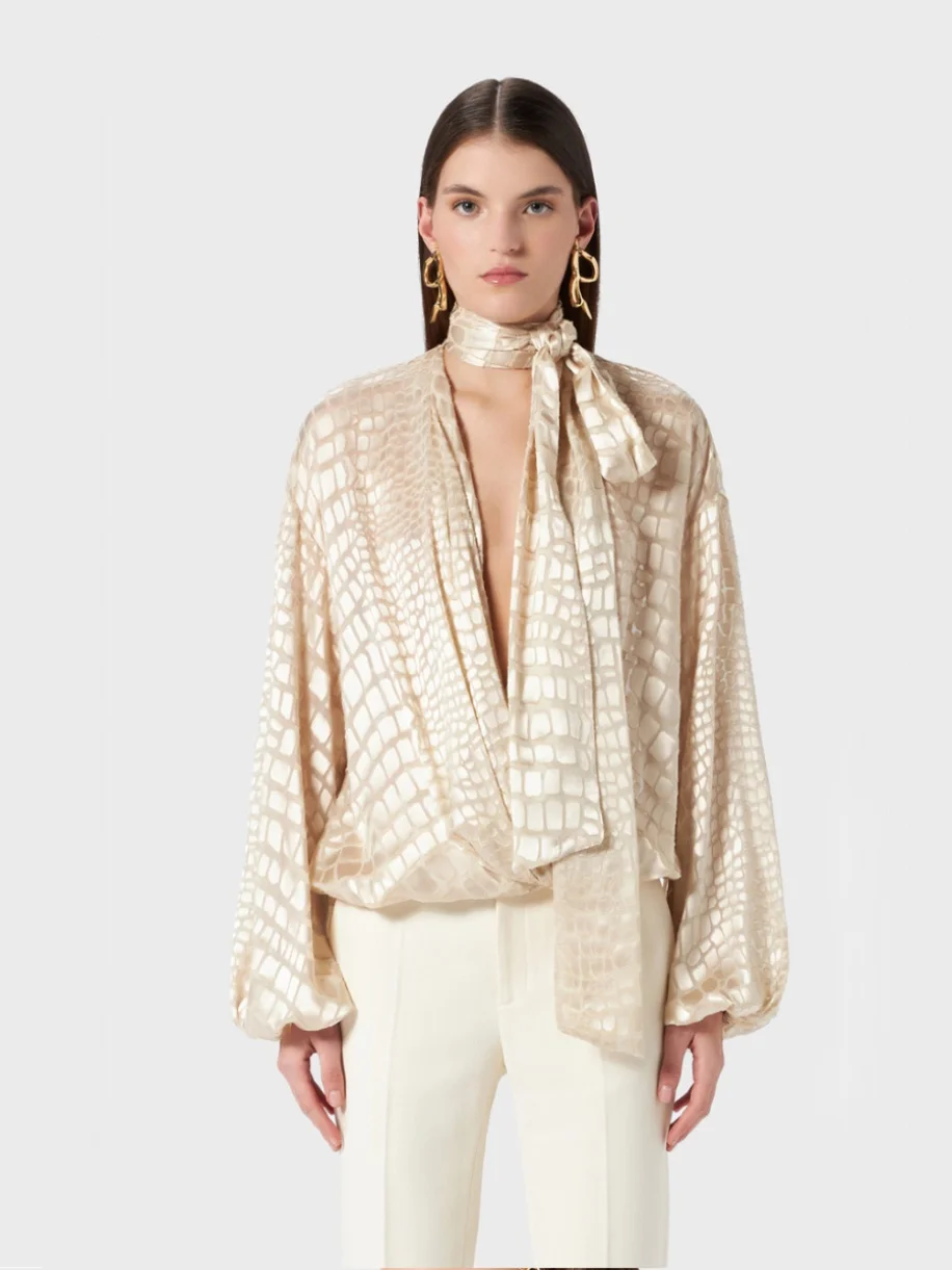 Ele Long Sve V-Ne Женское irt цвета шампанского с имитацией крокодила Sa, французский слэ, свободный крой, дышащий
Ele Long Sve V-Ne Женское irt цвета шампанского с имитацией крокодила Sa, французский слэ, свободный крой, дышащий