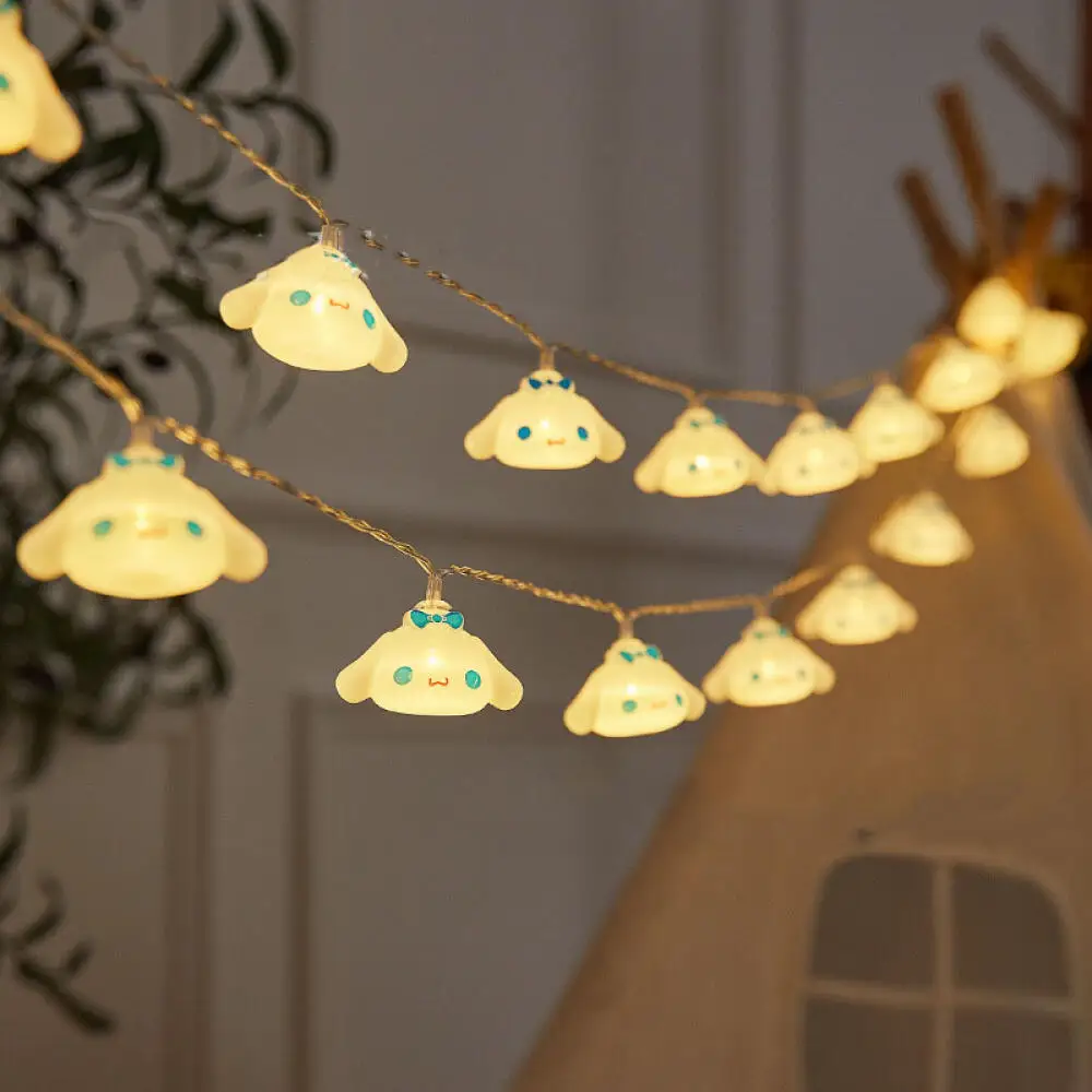 Светодиодная лампа Sanrio Cinnamoroll Hello Kitty, украшение комнаты, лампа, гирлянда, мультяшное моделирование, гирлянда, атмосферные лампы
Светодиодная лампа Sanrio Cinnamoroll Hello Kitty, украшение комнаты, лампа, гирлянда, мультяшное моделирование, гирлянда, атмосферные лампы